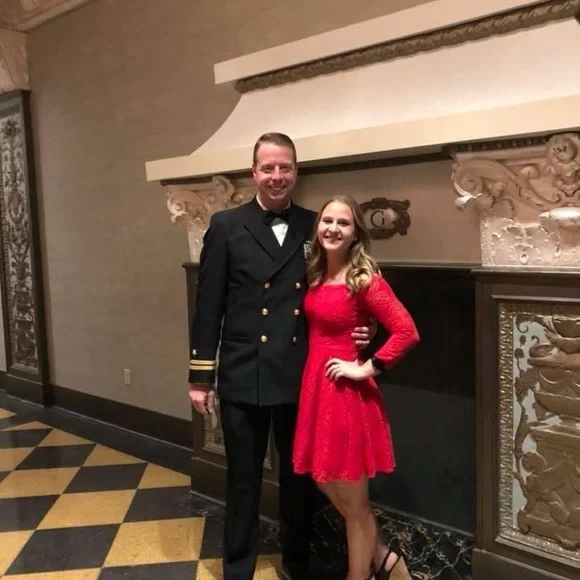 Please like and Share this live notification to know when I am live - Picture 4 of 17